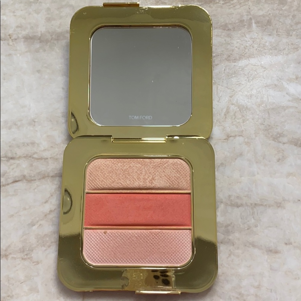 Tom Ford Soleil Contouring Compact, 03 Nude Glow